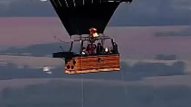 我们都在奔赴不同的人生、希望在没赚到大钱的日子、你仍然热烈奔放