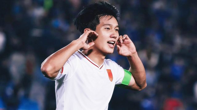 杀入决赛！向余望神进球：梦幻转身晃过越南防守抽射死角