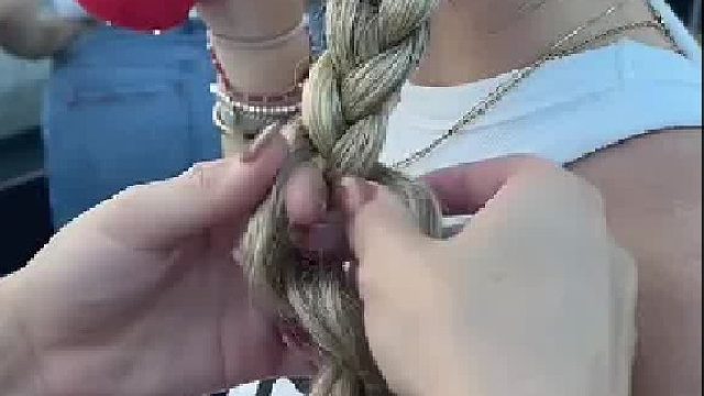 无皮筋版麻花辫教程！