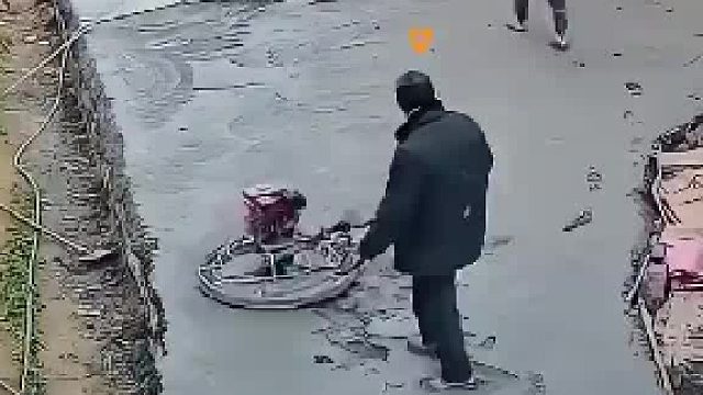 看戏的是真淡定