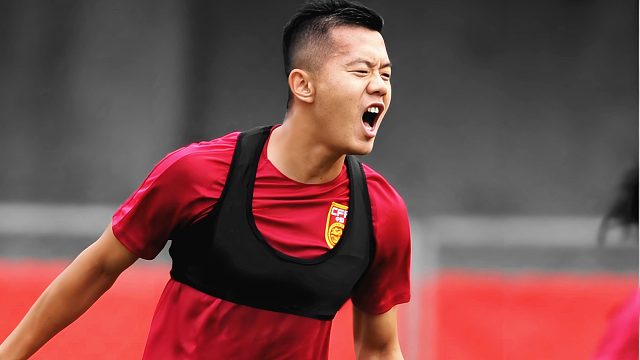 接着奏乐接着舞！U23国足晋级决赛：黄博文带领再跳刀马舞