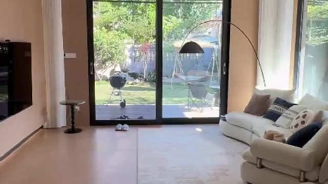 300平花园一镜到底