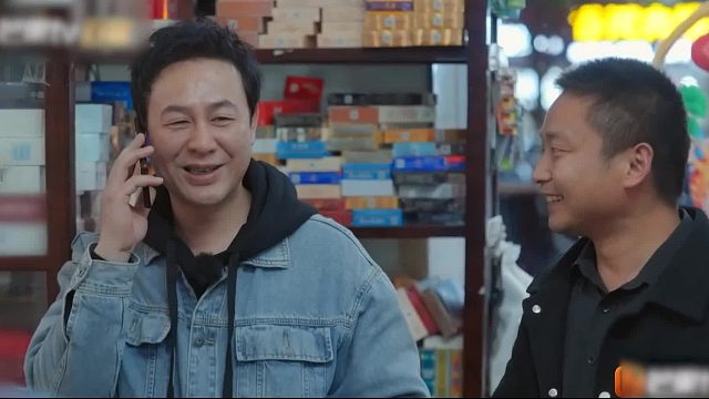 张颂文成名后的第一件事，竟然是帮16年的素人朋友卖炸鸡！