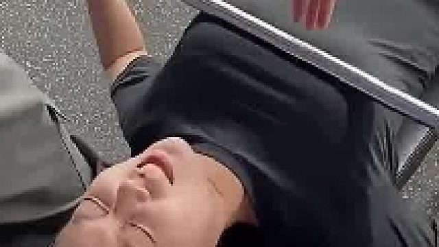 女生选择能重复25-35次低负荷时最利于燃脂塑形及避免力竭