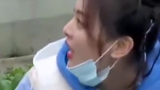 当明星被问到收入多少，杨超越的反应可太真实了