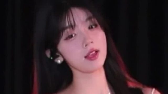 【盛世-草莓西八酱】我捡到一束光，抬头发现是你