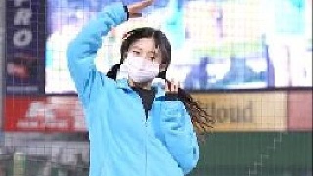 拉拉队金娜妍'Love So Sweet'(Cherry Bullet)