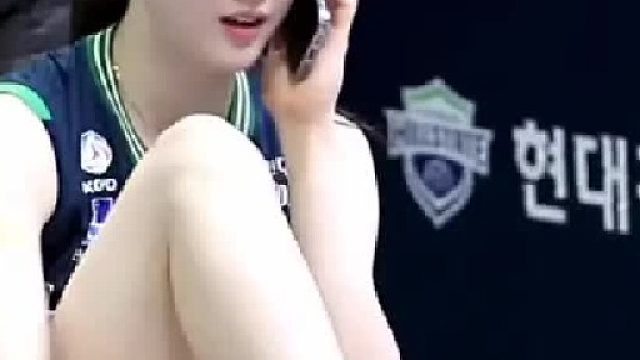 女排姑娘大白兔有一双无处安放的大长腿