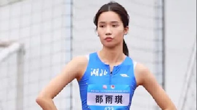 这不是可爱的雨琪吗