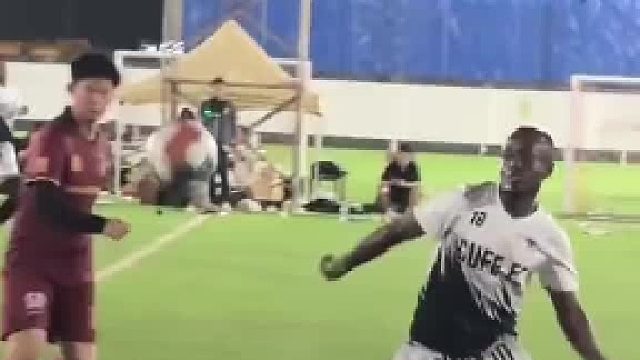 裁判：you…Chinese非常好