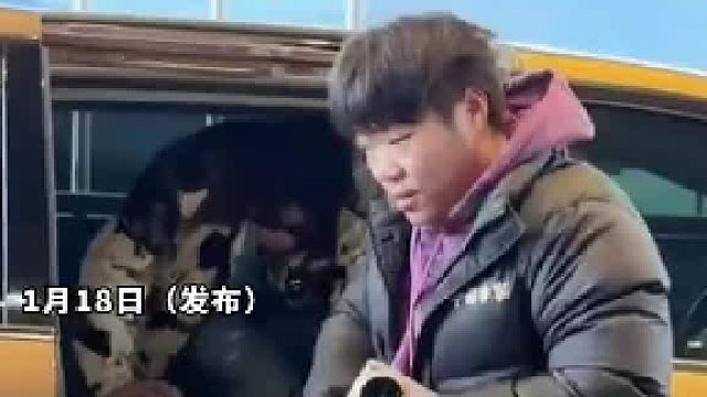 粉丝拍摄却被保安无故吼叫，陆虎霸气护粉：“你吼啥呢”