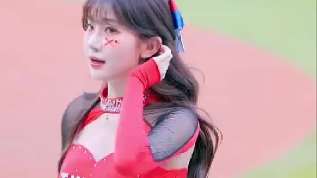 啦啦队员助威舞