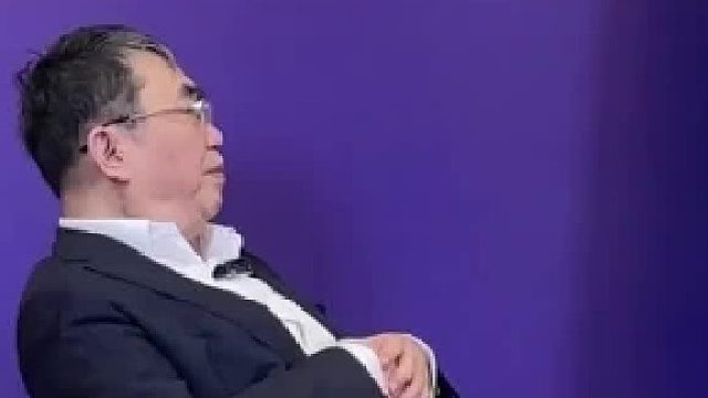 聂卫平名场面！解说亚运围棋决赛时管战鹰叫哥们，把战鹰整不会了