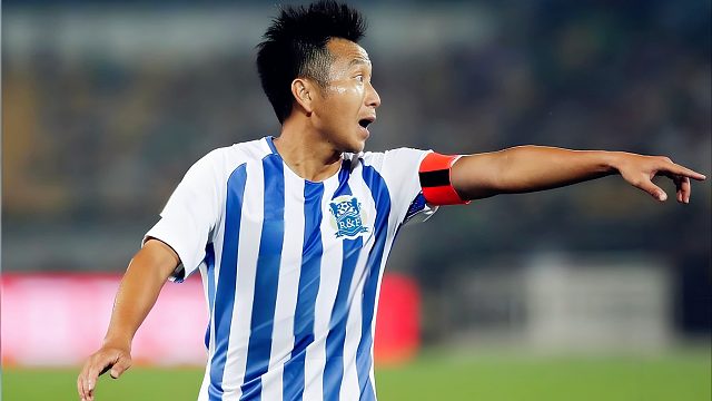 搞笑名场面：卢琳360度跳舞送点，主帅愤怒摊手！