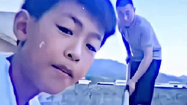 想刀人的眼神是藏不住的……