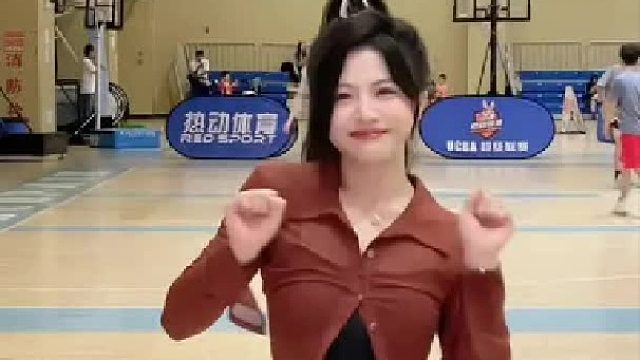 我社恐，真的不是自愿跳的