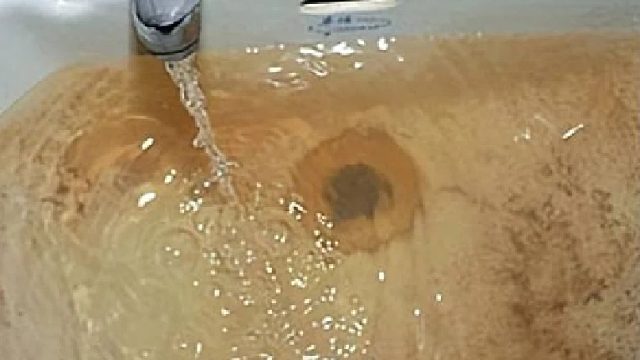 杭州自来水要不说还得是大城市水龙头都接上果粒橙了