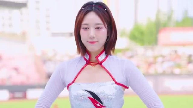 小姐姐拿的什么手机啊？