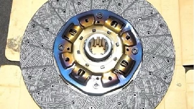 巴基斯坦师傅修复翻新离合器片