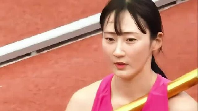 接力赛用的接力棒是什么做的？