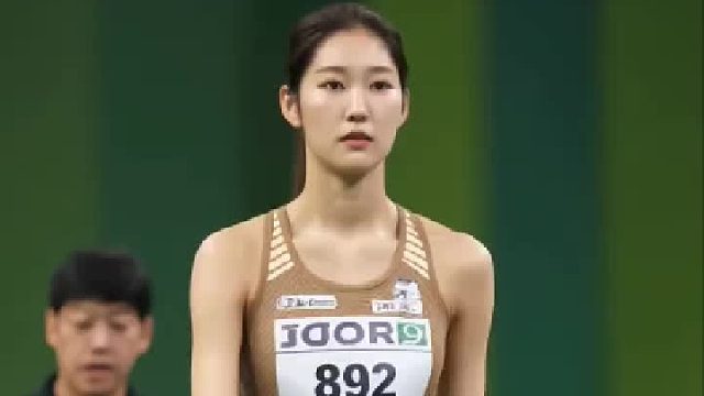 精英运动员的激烈赛前热身