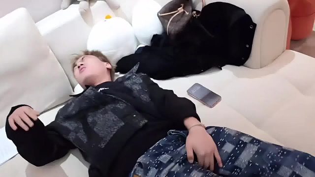 虎子给不凡来了个千年杀，一发入魂啊