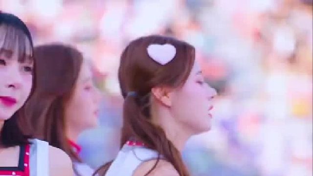 啦啦队新队服好萌啊