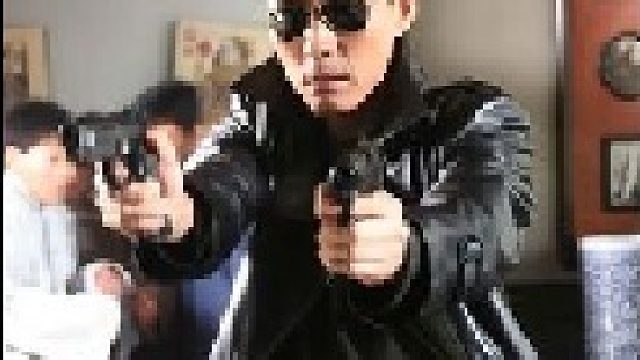 燕双鹰：据说杀死他唯一的方法，就是关掉电视