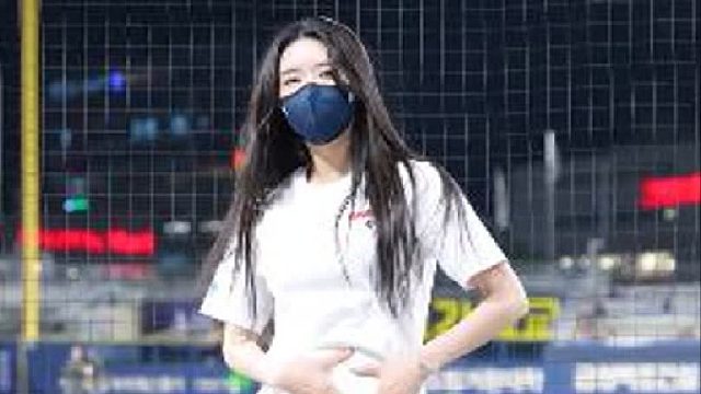 韩国拉拉队朴允惠“That That”(PSY x SUGA BTS)