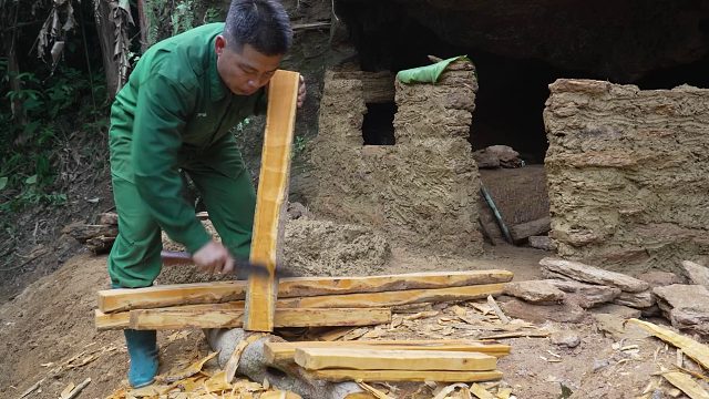 20260127 7天躲在岩石避难所的暴风雨中求生｜独自在雨林中觅食