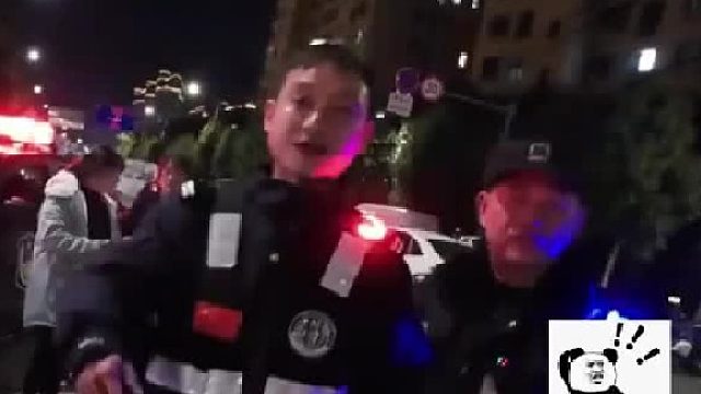 警察：快走吧 能走一个是一个
