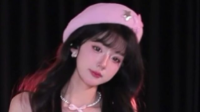 【盛世-草莓西八酱】今晚有悄悄话，想凑你耳边说