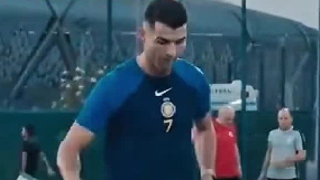 视觉盛宴！C罗慢动作演绎花式绝活，这细节我看了10遍