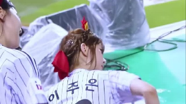 短发真是越看越可爱