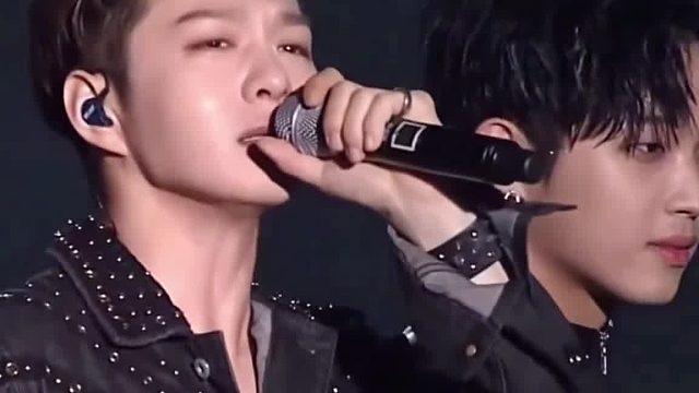 韩国男团破音翻车现场… 陆星材：这是我们的最后一场演唱会了吗？