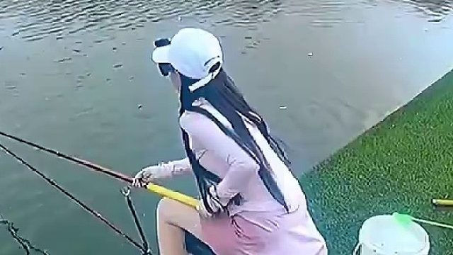 鱼：你个老六帮你装完了，也不送我下去，还得自己走