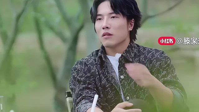 博士哥以为包包好了，结果没想到是在蓄能放大招