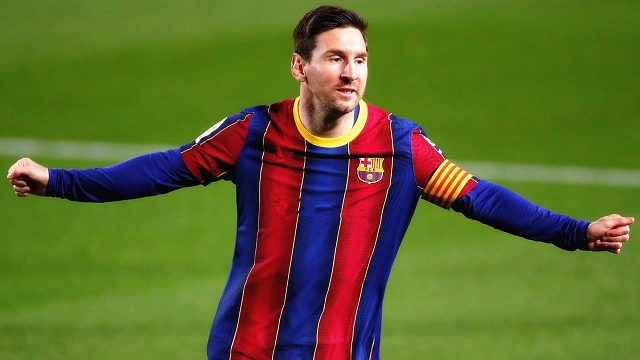 挡不住！梅西1V5闪电过人极限倒地破门，后卫低头绝望