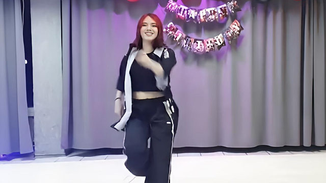 俄罗斯姑娘才艺表演24.02.19_小逗比(安娜)04