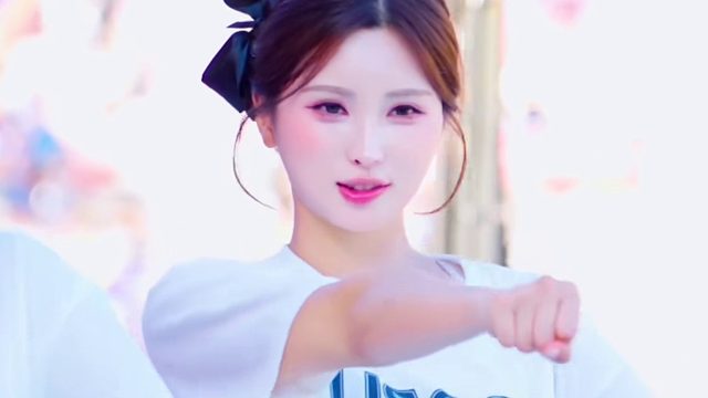 甜妹真的是穿什么都好看