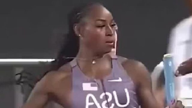 美国女子接力赛：硬实力取胜，无技巧可言！