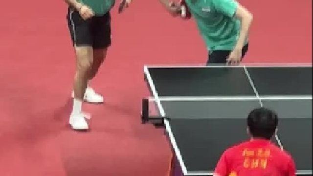 中国男双极限对拉现场炸了