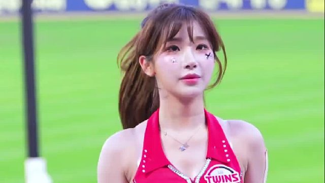 啦啦队女神中场舞goodthing