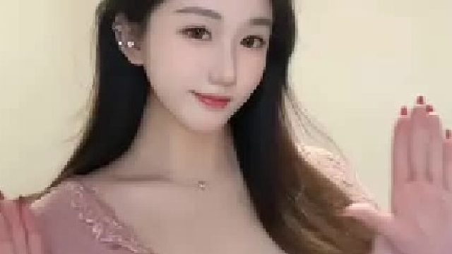 盯着我看的时候是觉得我好看还是好骗