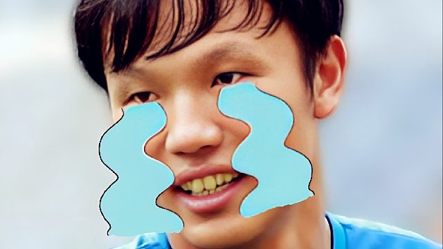 国足趣事！邓卓翔“受伤”被迫下场，原来是想上厕所？