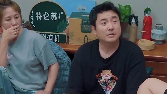 沈腾笑言：往昔靠颜值闯荡四方！马丽打趣：那你小时候没少被收拾吧