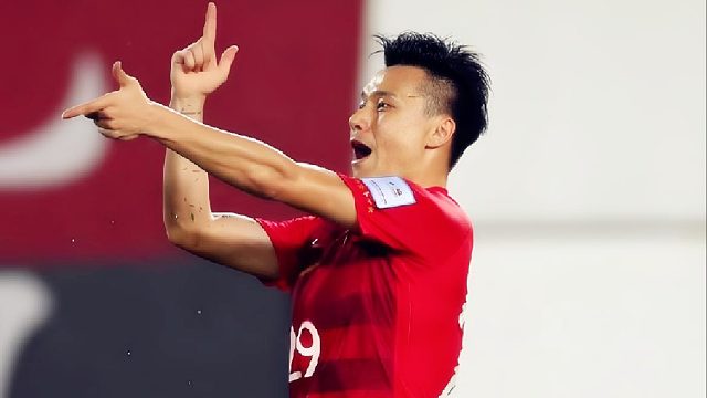 太逗了！郜林3大即兴庆祝：疯狂扫射加魔性舞蹈加扇耳光