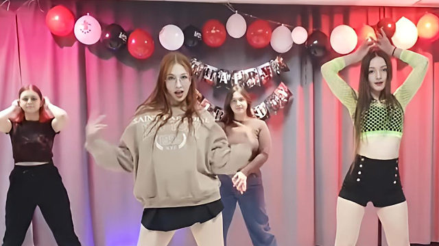 俄罗斯姑娘才艺表演24.02.26_集体舞01