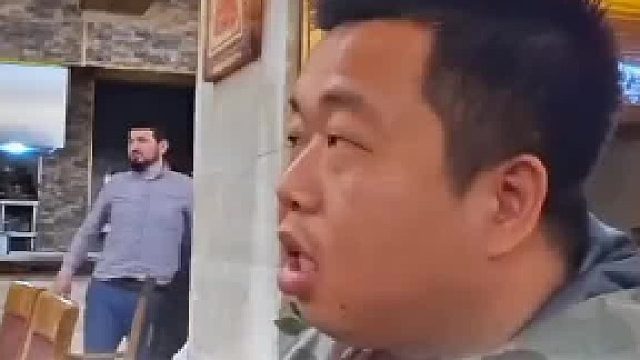 留学生：大家来到这边底线都会放低很多