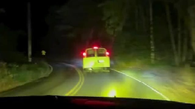 深夜尽量不要独自开车深山偏僻夜路…否则…